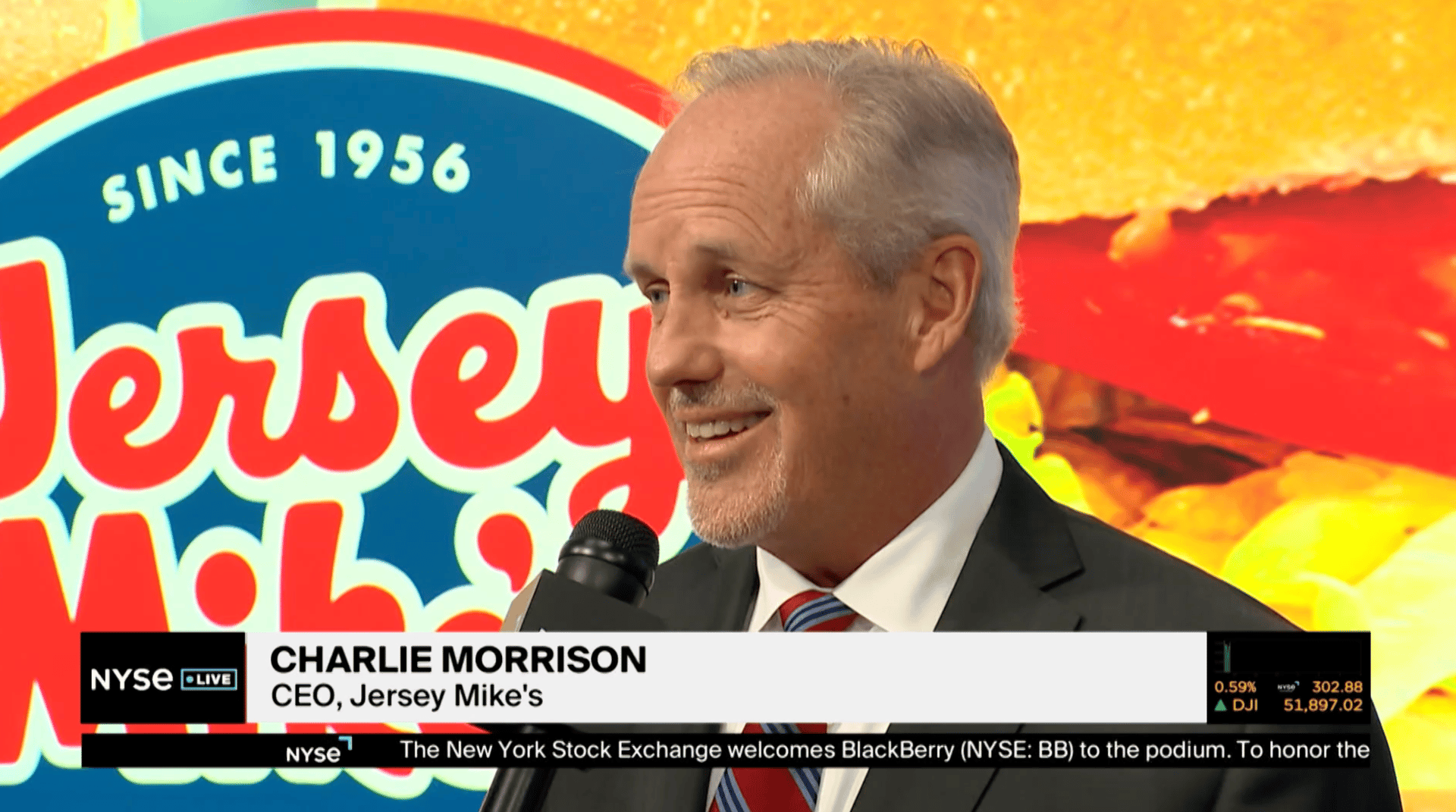 Le PDG de Jersey Mike's, Charlie Morrison, révèle pourquoi c'était le moment idéal pour devenir public.